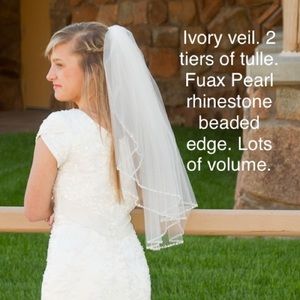 Ivory bridal veil
